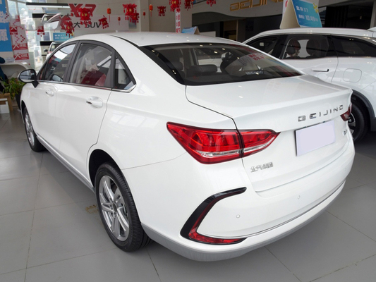 BAIC EU5 Oto Binek Araçlar AT 8 Vites Yüksek Güçlü Lüks Versiyon Sedan Araba