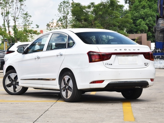 120kw 230NM Uzun Menzilli Dongfeng Elektrikli Arabalar Sedan AEOLUS E70