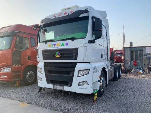 Sinotruk Sitrak C7H İkinci El Ağır Hizmet Kamyonları 540HP 6*4 MAN Motor ZF Şanzıman