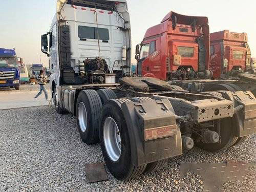 Sinotruk Sitrak C7H İkinci El Ağır Hizmet Kamyonları 540HP 6*4 MAN Motor ZF Şanzıman
